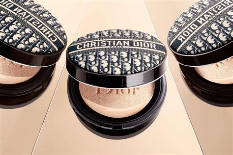 dior perfect cushion review|Dior forever perfect cushion monogram.